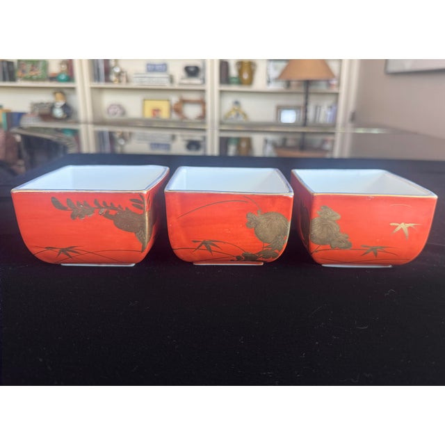 Early 20th Century Antique Japanese Kinran-De Square Porcelain Dishes, Set of Three For Sale - Image 5 of 18