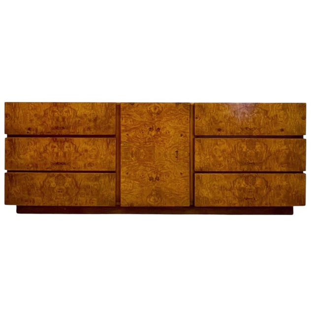 This mid century modern credenza was designed by Milo Baughman for Lane furniture and showcases the clean, architectural...