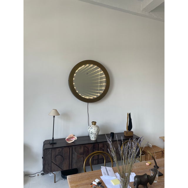 Modern Timothy Oulton Inception Round Medium Mirror – Flat Brass Finish, Like New For Sale - Image 3 of 6