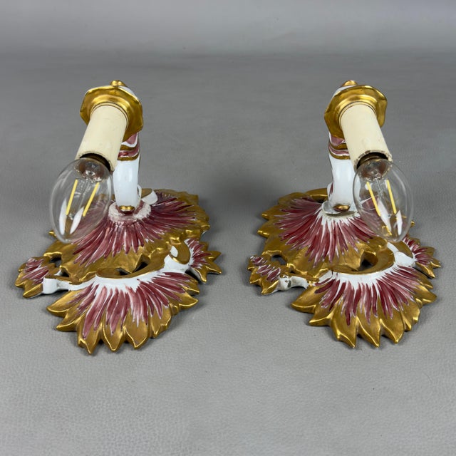 20th Century Wall Lamps in Limoges Porcelain and Gold, France, Set of 2 For Sale - Image 5 of 12