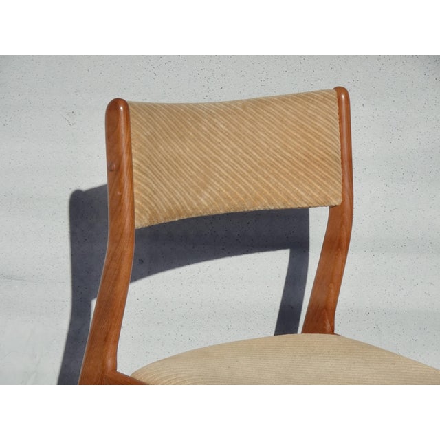Wood Set of Four Mid Century Modern D-Scan Style Dining Room Chairs For Sale - Image 7 of 17
