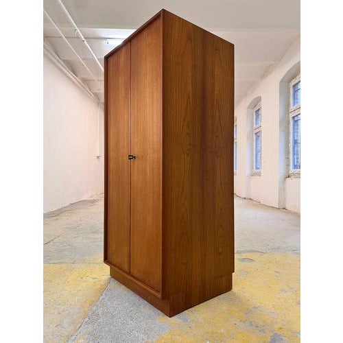 2994 Teak Wardrobe from rt ​​Möbel For Sale - Image 5 of 11