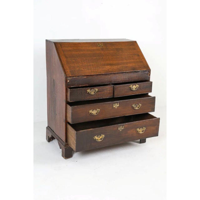 18th Century George III Quartersawn Oak Slat-Front Bureau / Desk For Sale - Image 9 of 10