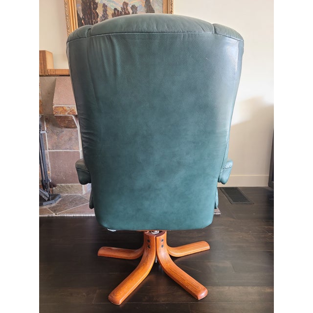 Hjellegjerde Møbler Vintage Mid-Century Bentwood Lounge Chair by Hjellegjerde Møbler For Sale - Image 4 of 14
