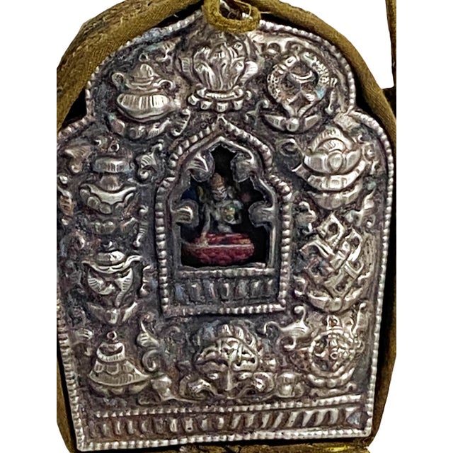 Vintage Tibetan Buddhist Ghau Traveling Bag 24" H For Sale In New York - Image 6 of 11
