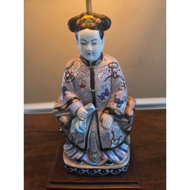 Mid 20th Century Chinoiserie Asian Figural Porcelain Lamp For Sale - Image 5 of 12