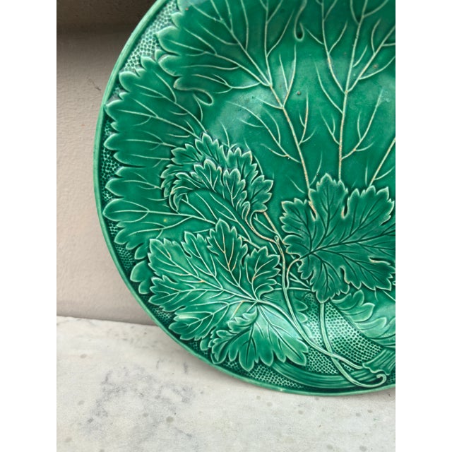 French Country French Green Majolica Leaves Plate Montereau, Circa 1890 For Sale - Image 3 of 4