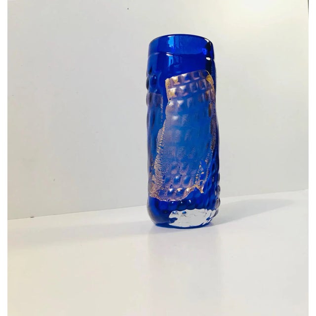 Danish Glass and Gold Vase by Tchai Munch, 1990s For Sale - Image 6 of 6