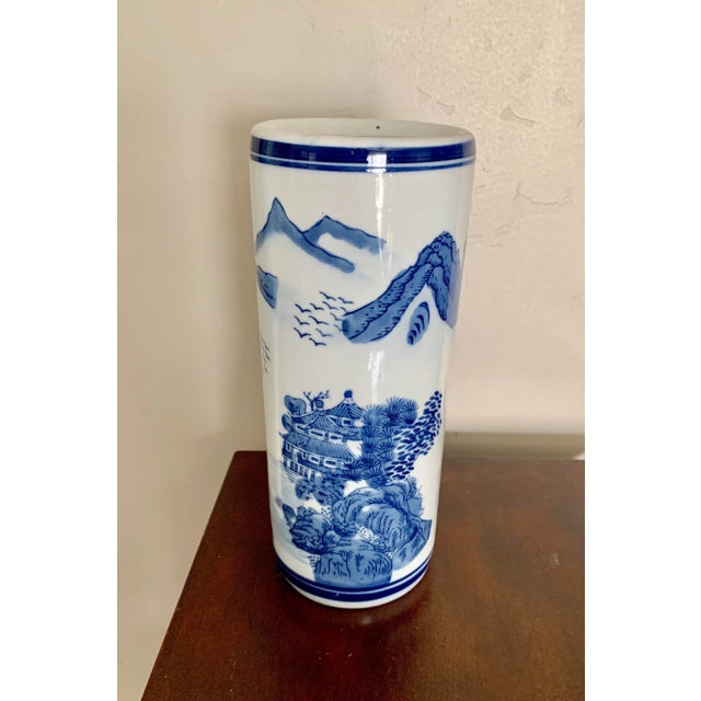 Chinoiserie Vintage Blue and White Ceramic Tube Chinoiserie Vase For Sale - Image 3 of 5