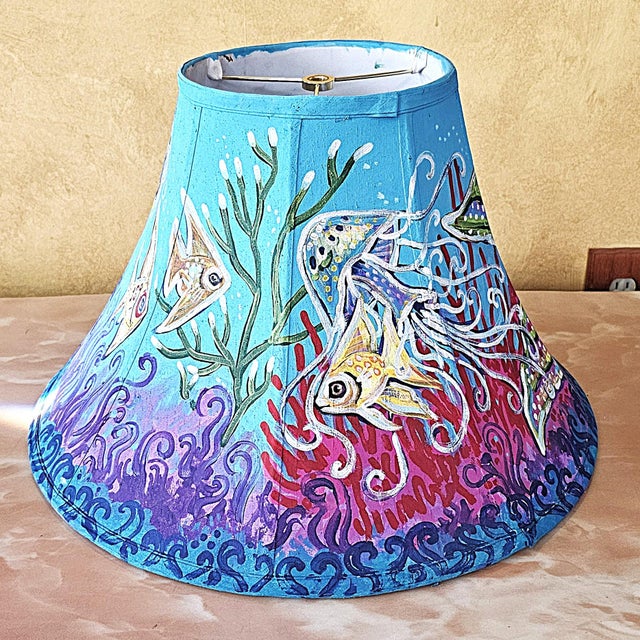 Late 20th Century Coastal Custom-Painted Coastal Ceramic Amphora Table Lamp With Mermaid & Seahorse Shade For Sale - Image 11 of 18