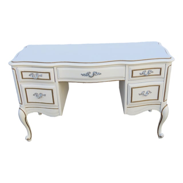 Bassett French Shabby Chic Painted Vanity Writing Desk 6237 For Sale