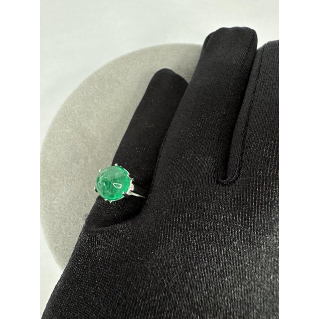 Vintage Style Sugarloaf Cabochon Emerald Ring 18k White Gold, Size 4 For Sale In Washington DC - Image 6 of 7