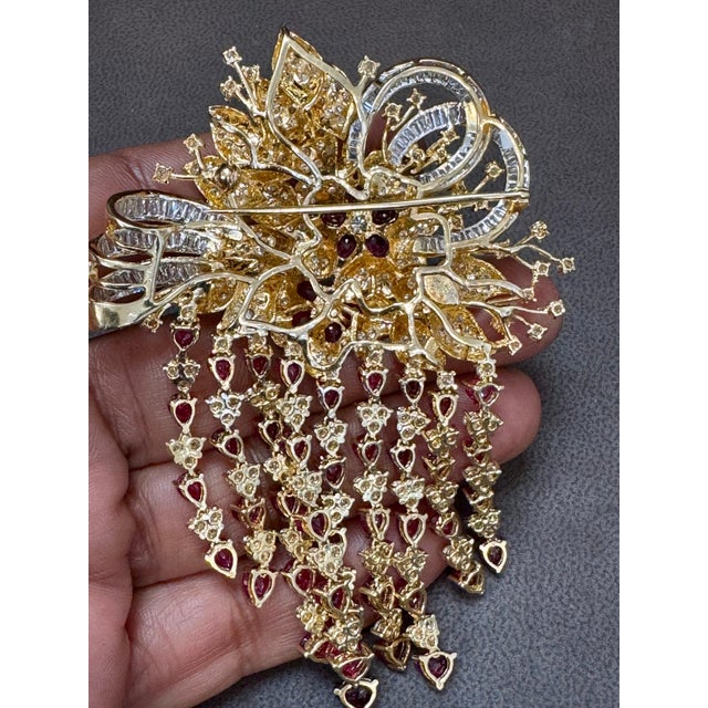 Gemstone Vintage 18 Ct Diamond & 15 Ct Ruby Floral Broach 52.8 GM 18 Karat Yellow Gold For Sale - Image 7 of 18