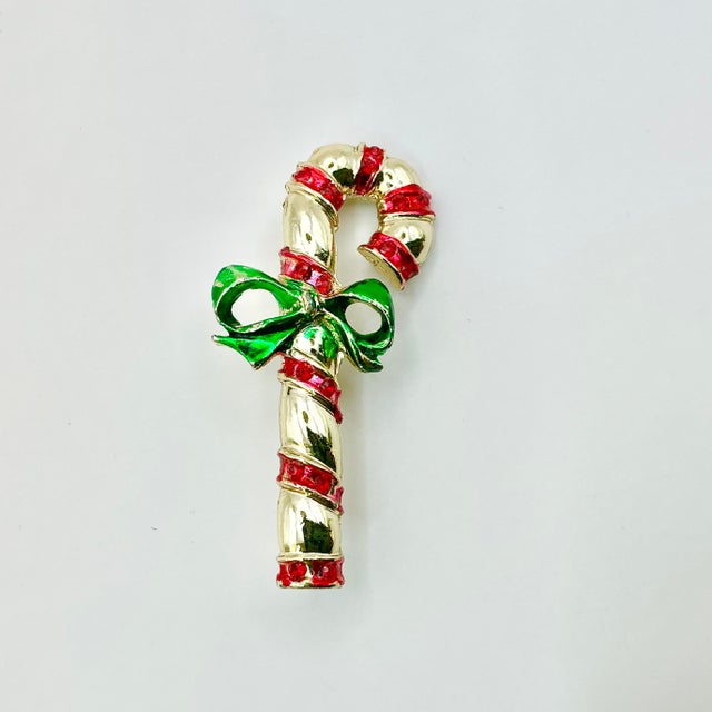 1970s Vintage Boho Chic Americana Candy Cane Christmas Brooch, Beatrix Jewelry. For Sale - Image 4 of 6