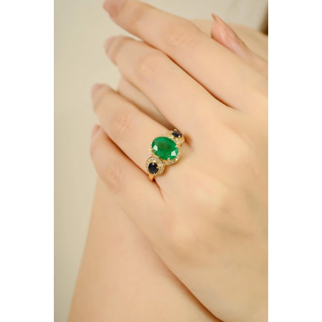 Contemporary 14k Emerald Sapphire & Diamond Gold Wedding Ring Size 7 For Sale - Image 9 of 14
