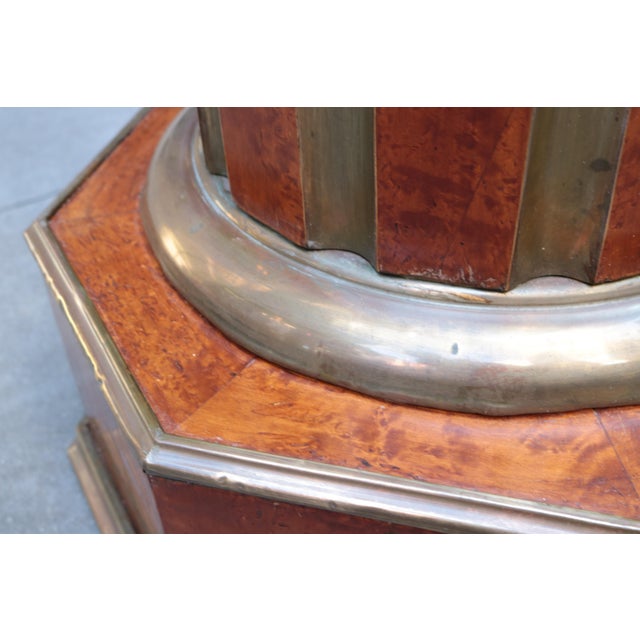 Neoclassical Pair of Neoclassical-style Pedestals, early 20th Century For Sale - Image 3 of 8