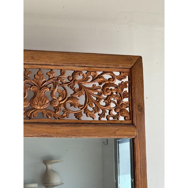1980s Large Freestanding Teak Mirror with Carved Openwork Pediment, Indonesia, 1980s For Sale - Image 5 of 18