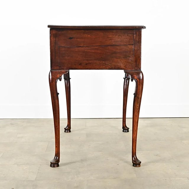 Brown English 19th Century Mahogany Lowboy Dressing Table For Sale - Image 8 of 12