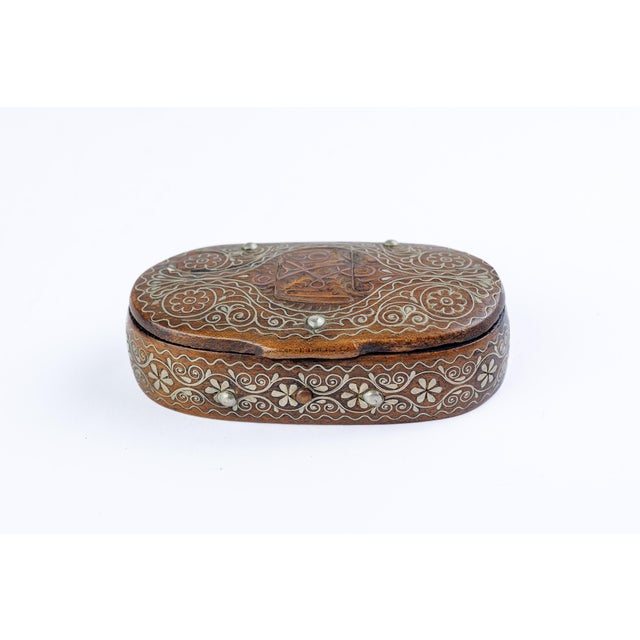 Rustic Antique Silver Wire-Inlaid Wood Trinket Box, Oval Form, Ottoman Style, 19th C For Sale - Image 3 of 5