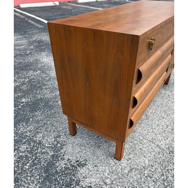 Mid-Century Modern Fully-Refinished Mid Century Edward Wormley for Dunbar Dresser For Sale - Image 3 of 16