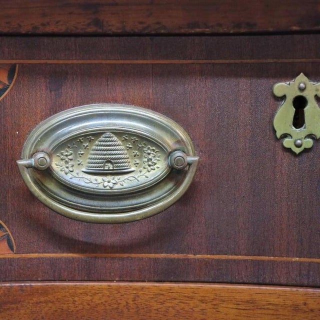 Hepplewhite English Serpentine Hepplewhite Mahogany Banded & Inlaid Sideboard C1920 For Sale - Image 3 of 13