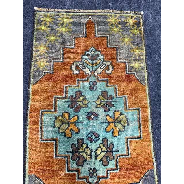 Turkish Yastik Rug 1'5" x 2'9" For Sale - Image 4 of 5