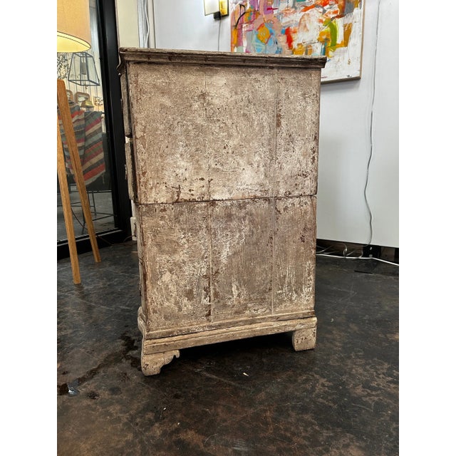 18th Century Swedish 18th Century Gustavian Serpentine Two Piece Commode Chest of Drawers For Sale - Image 5 of 6