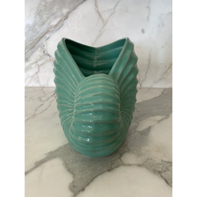 1970s Extra Large Art Deco Modernist Vintage Ceramic Nautilus Shell Cachepot Planter / Champagne & Wine Cooler For Sale - Image 5 of 12