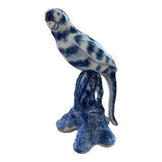 Vintage Hand-Painted Ceramic Chinoiserie Parrot in Classic Blue and White For Sale