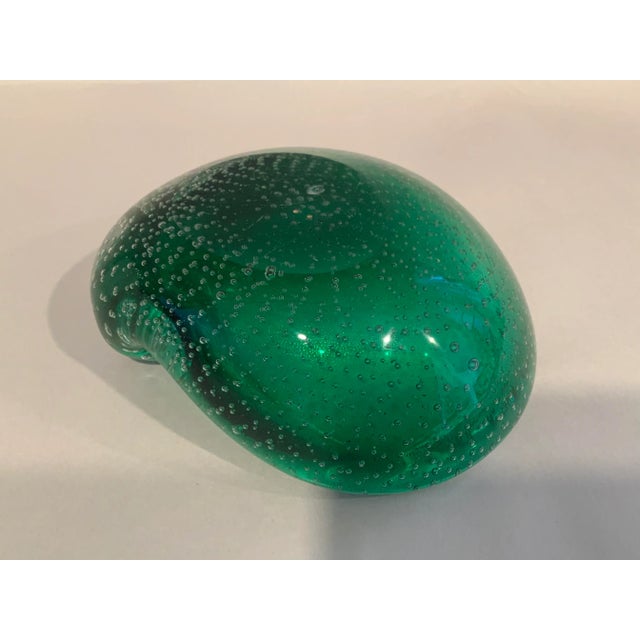 Murano Emerald Green and Gold Controlled Bubble Bowl For Sale In New York - Image 6 of 10