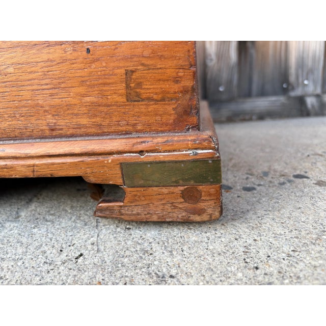 Chest in Wood and Brass For Sale - Image 10 of 18