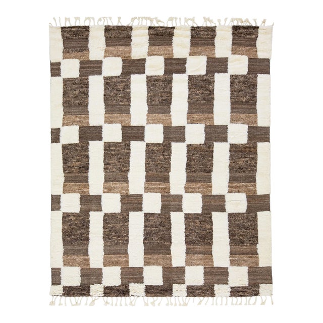 2020s Modern Moroccan Style Wool Rug With Seamless Abstract Design in Brown For Sale