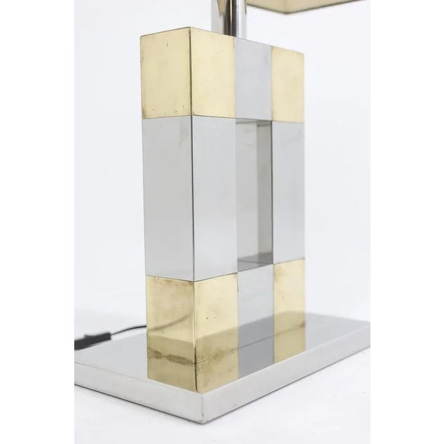 1970s Geometric Table Lamp in Silver and Gold Metal, 1970s For Sale - Image 5 of 8