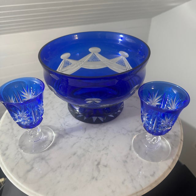 Mid-Century Modern 1980s Cobalt Cut-to-Clear Centerpiece Set For Sale - Image 3 of 11