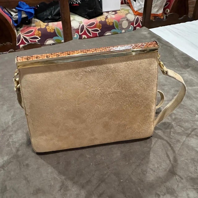 Amber An Elegant 1980s Beige Suede and Brown Leather Italian Shoulder Bag For Sale - Image 8 of 15