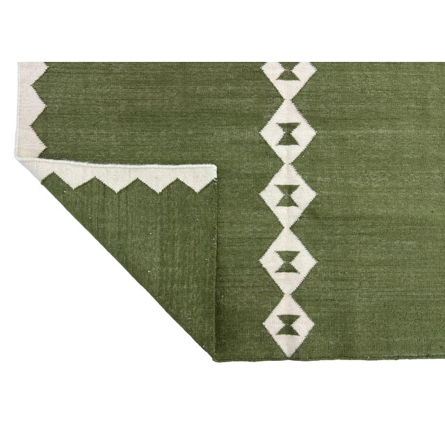 Handmade New Zealand Wool Dhurrie, Olive Green and White Diamond Rug- 5'x7' For Sale - Image 14 of 14
