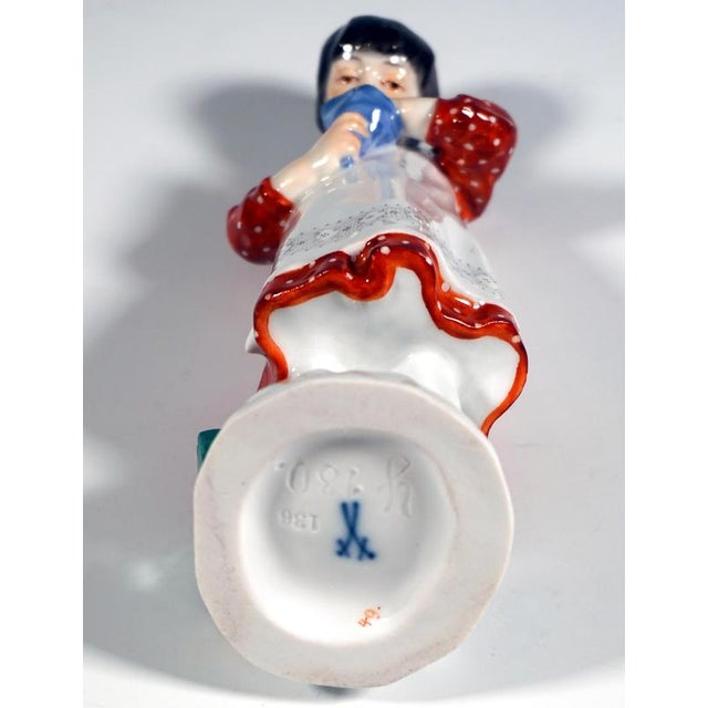 Art Nouveau Girl with Sugar Cone Figurine by Paul Helmig for Meissen, Germany, 1908 For Sale - Image 5 of 6