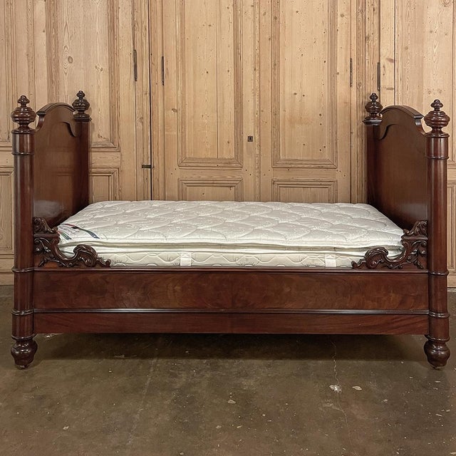French 19th Century Napoleon III Period Mahogany Wall Bed For Sale - Image 3 of 18