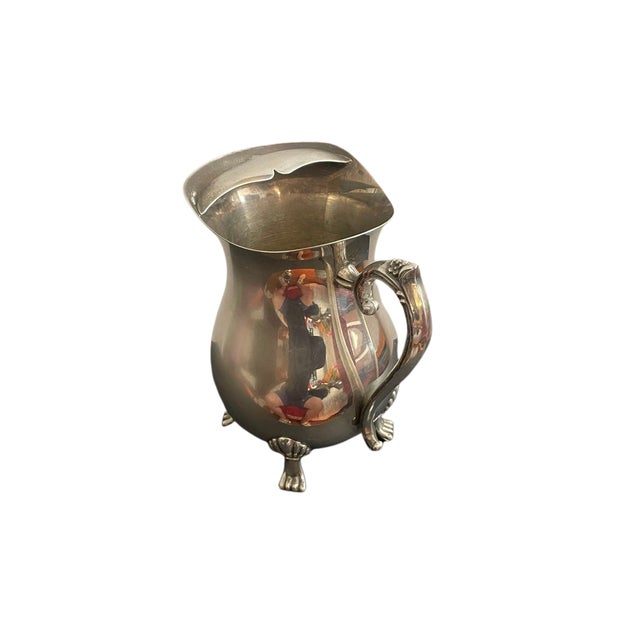 Traditional Vintage Leonard Silver-Plated Water Pitcher With Ice Guard & Shell Feet For Sale - Image 3 of 8