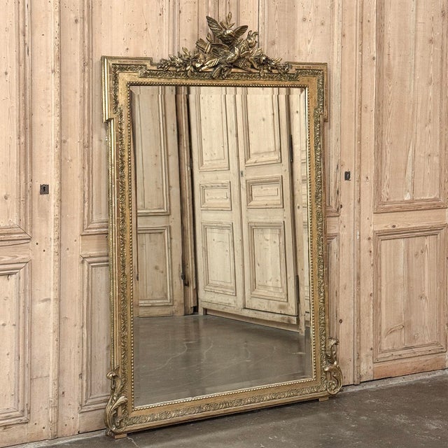 19th Century French Louis XVI Giltwood Mirror With Lovebirds For Sale - Image 4 of 18