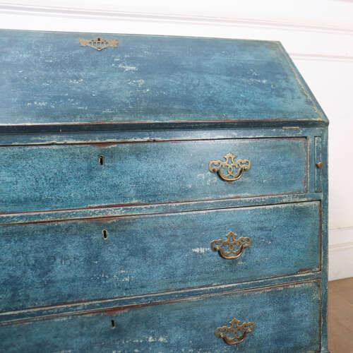 18th century English Painted Bureau, 1760s For Sale - Image 9 of 15