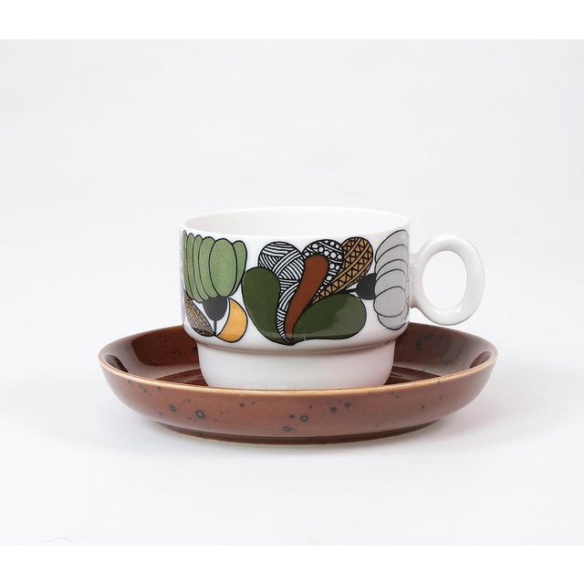 Porcelain Breakfast Tableware, 1970s, Set of 19 For Sale - Image 9 of 18