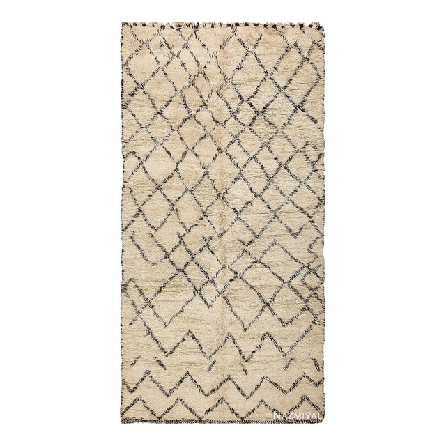 Nazmiyal Collection Vintage Moroccan Berber Shaggy Beni Ourain Carpet Rug For Sale