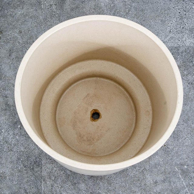 Mid Century Modern Planter Ceramic White Speckled Gainey Pot Medium, Attributed For Sale - Image 4 of 10
