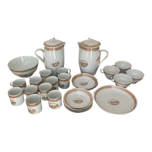 18th Century Chinese Export Tea or Coffee Set