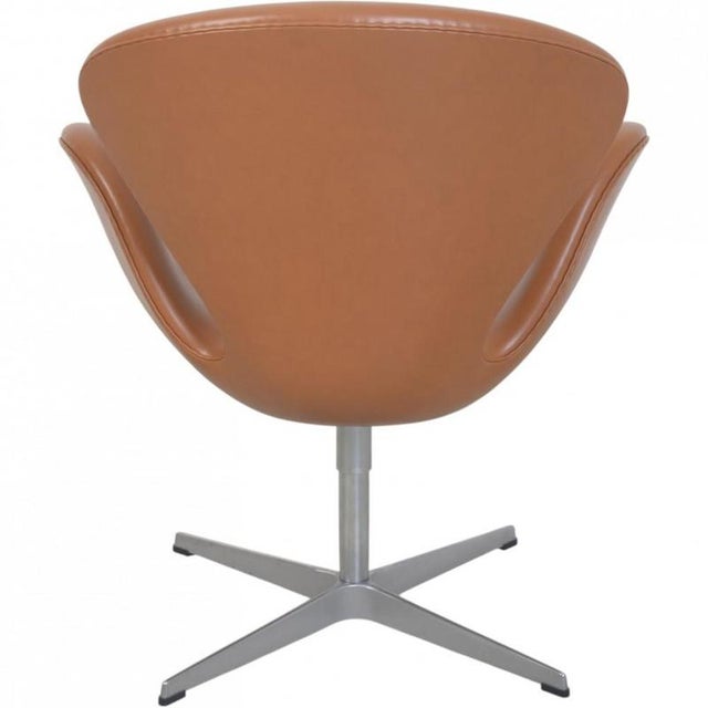 Brown Tall Swan Chair in Cognac Leather by Arne Jacobsen, 2006 For Sale - Image 8 of 14