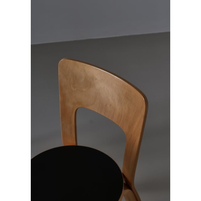 1960s Vintage Model 66 Chairs in Laminated Birch by Alvar Aalto for Artek, 1960s, Set of 4 For Sale - Image 5 of 17