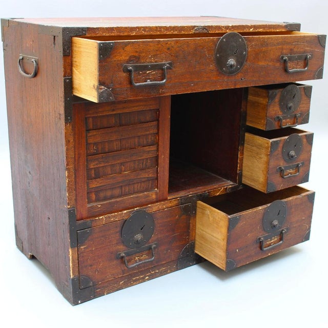 19th Century Japanese Edo Tansu Storage Chest For Sale - Image 10 of 18
