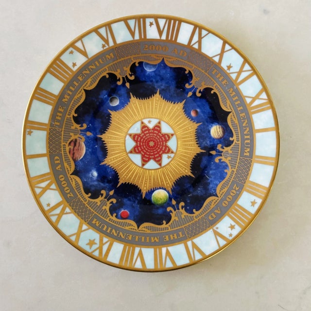 Late 20th Century Vintage Royal Worcester Porcelain Plate in Celebration of the Millennium For Sale - Image 5 of 5