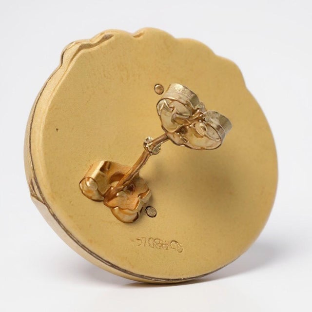 14k Yellow Gold Scroll Design Mabe Pearl Vintage Earrings For Sale - Image 10 of 10